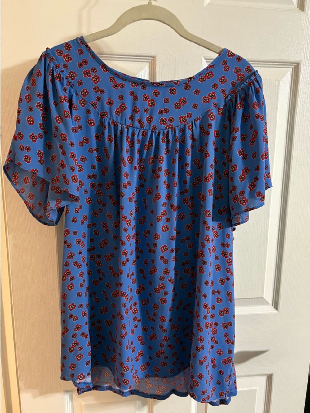 LOFT Blue Floral Blouse with Red Poppy Flowers and Flutter Sleeves